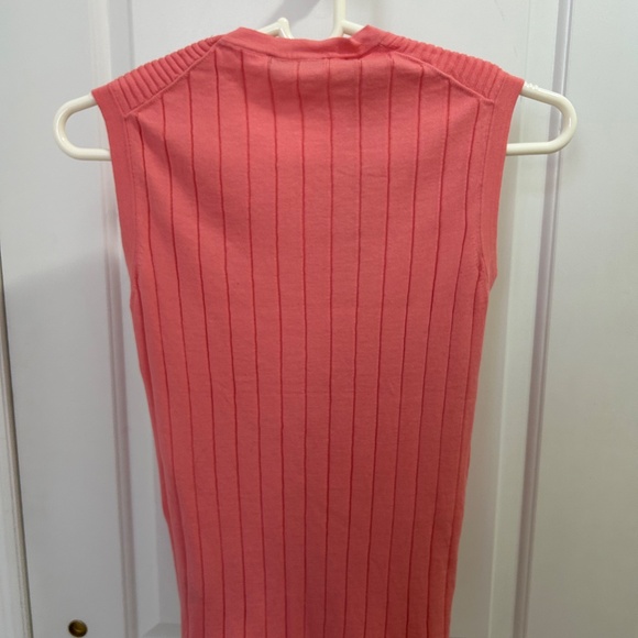Sleeveless Ribbed Knit Tank Top – Size M (NWT) - Picture 2 of 3